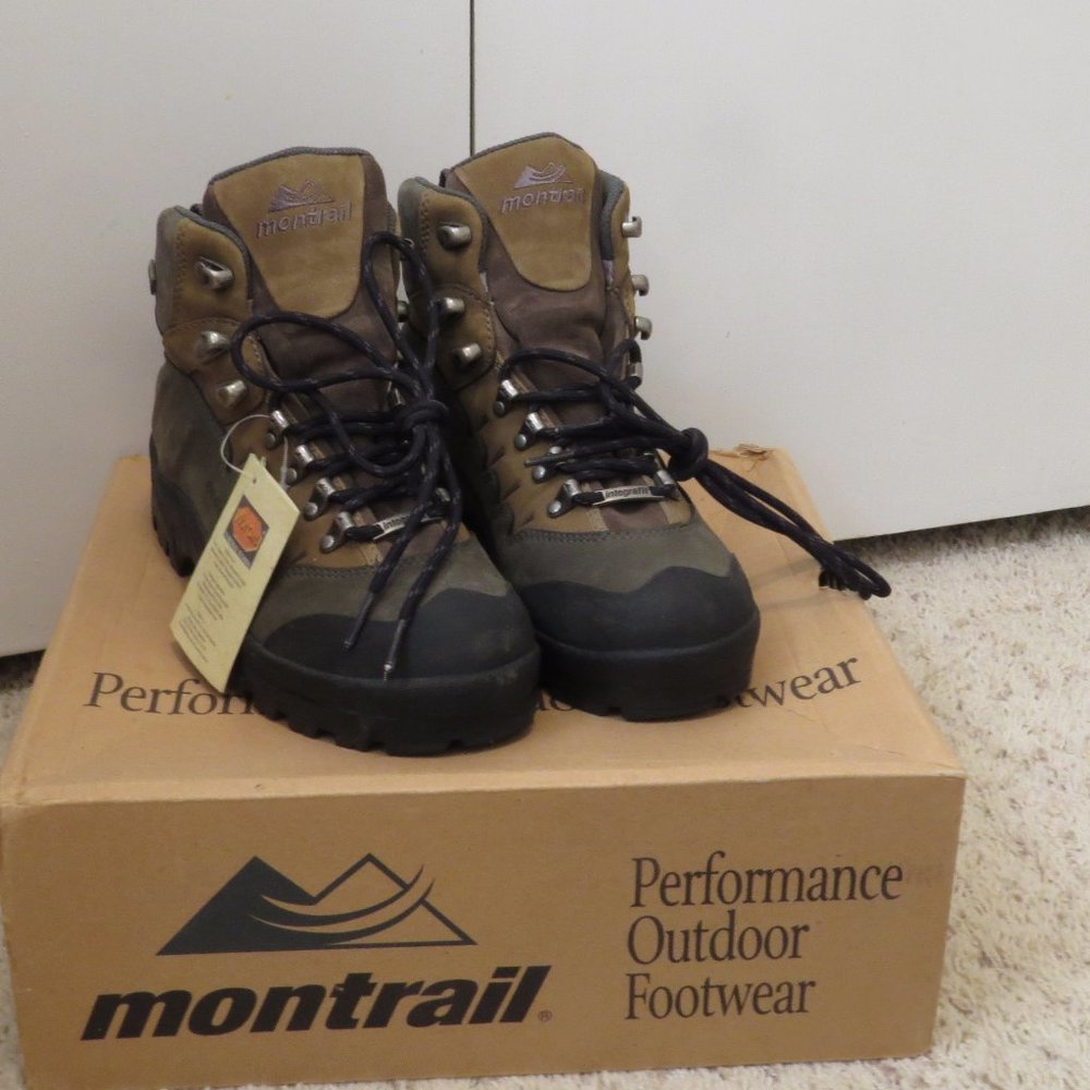 Montrail Torre Gentorx Hikiing Boot NWT Size 8